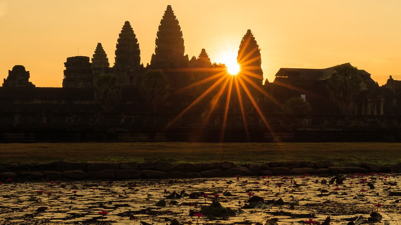 Angkor Temples Sunrise Tour by Tuk-Tuk - მთავარი სურათი