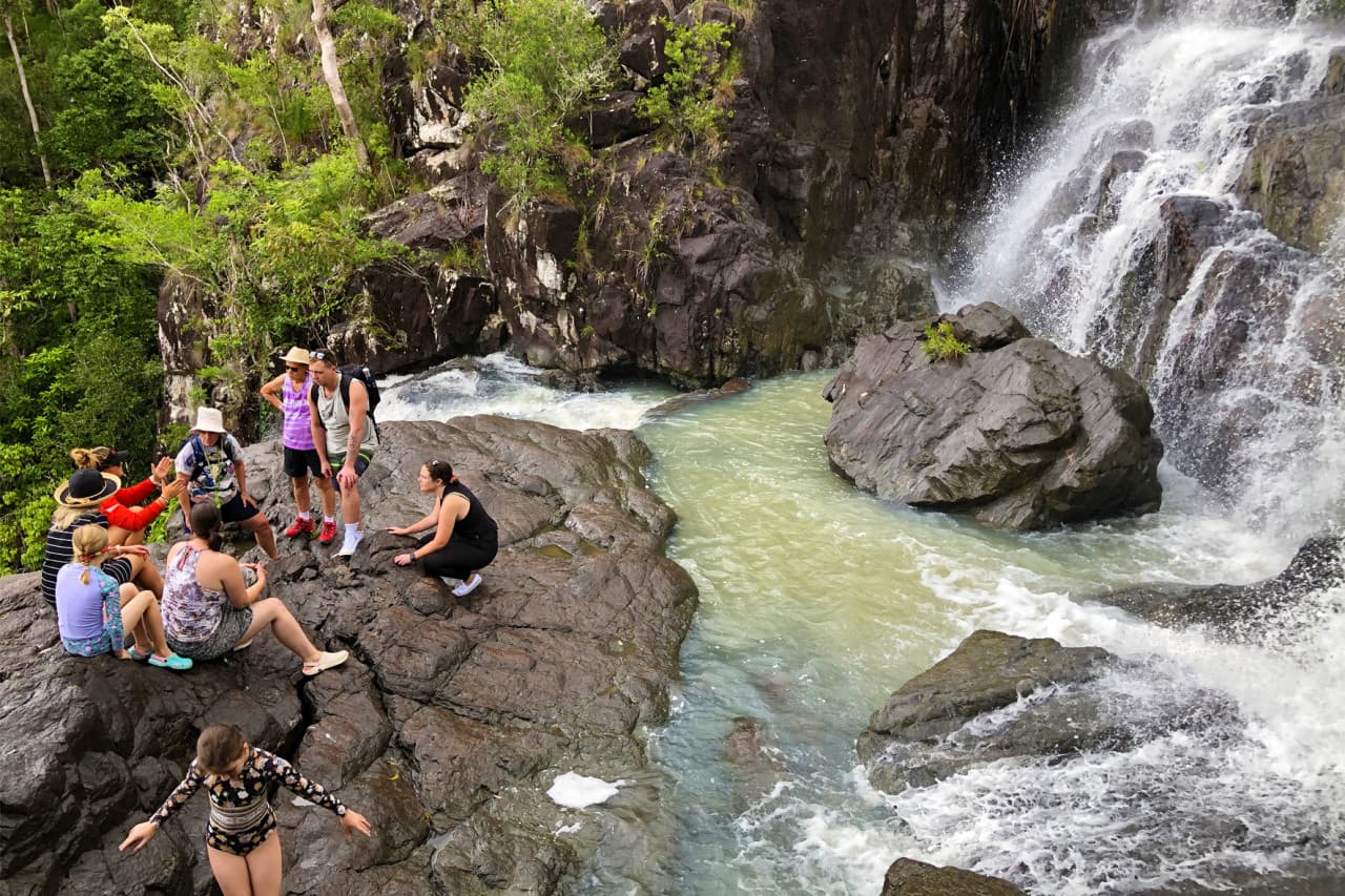 Cedar Creek Falls Tour - სურათი 5