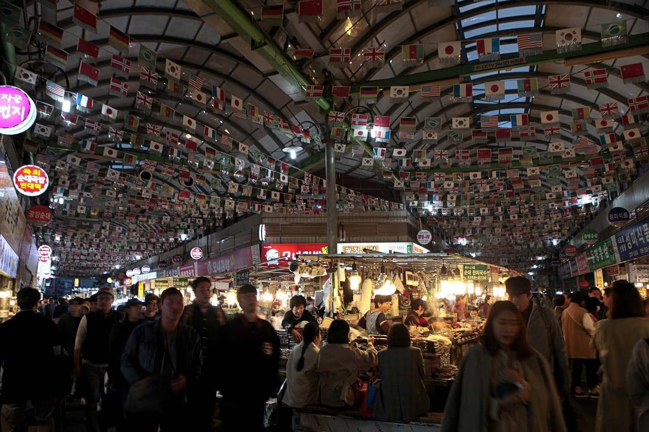 Dongdaemun Hop-on Hop-off Bus Tour by Yellow Balloon City Bus - სურათი 8