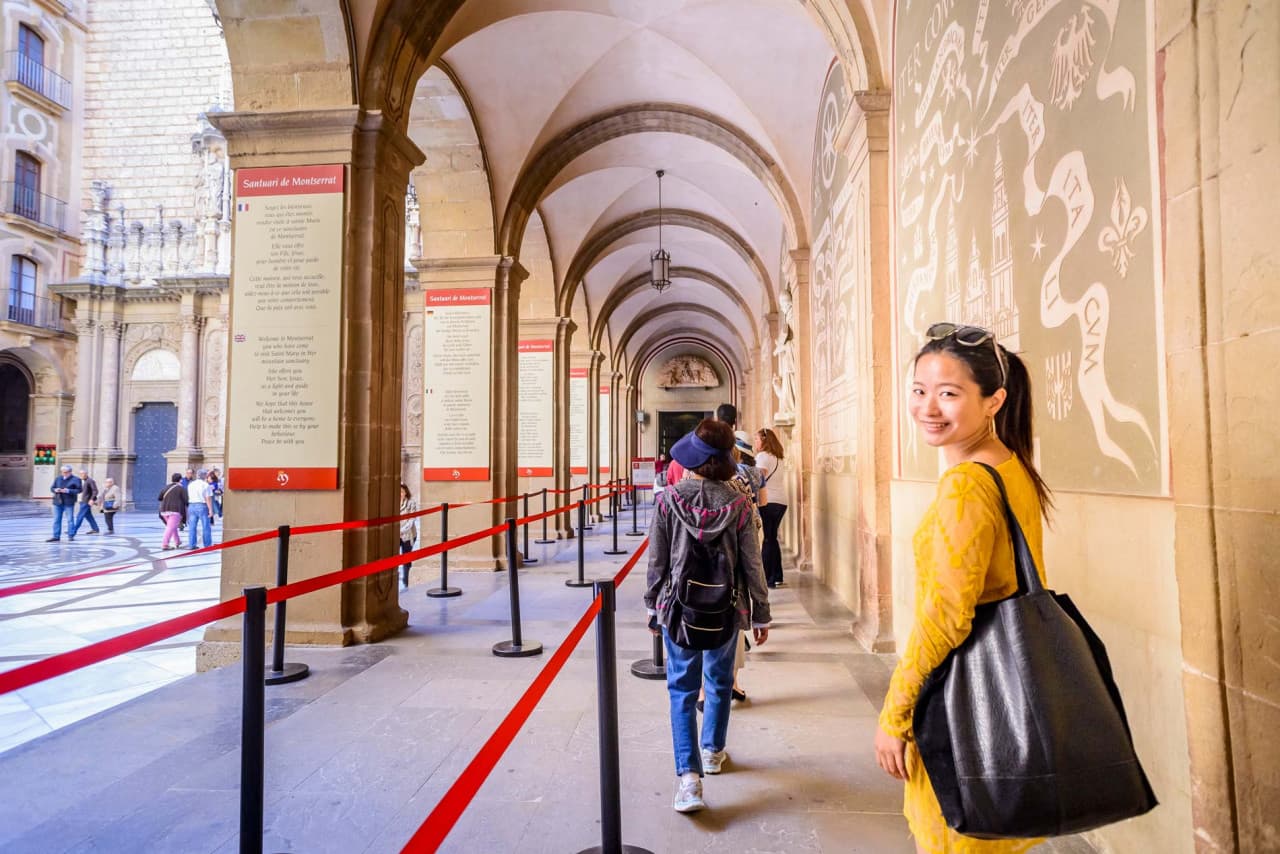Montserrat, Girona, and Costa Brava Tour from Barcelona - სურათი 15
