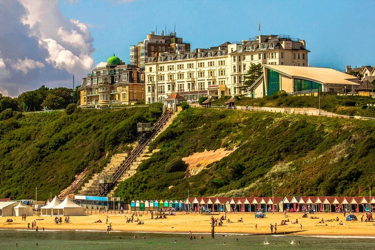 City Sightseeing Bournemouth Hop-on Hop-off Bus Tour - სურათი 9