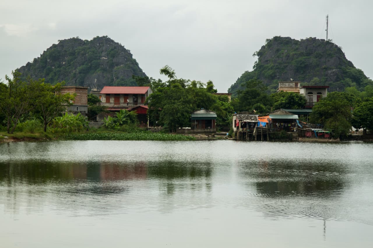Hoa Lu and Tam Coc Tour from Hanoi - სურათი 8
