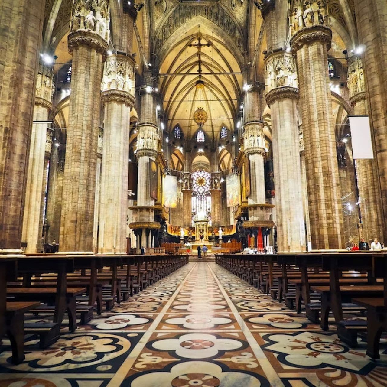 Milan Cathedral and Museum - მთავარი სურათი