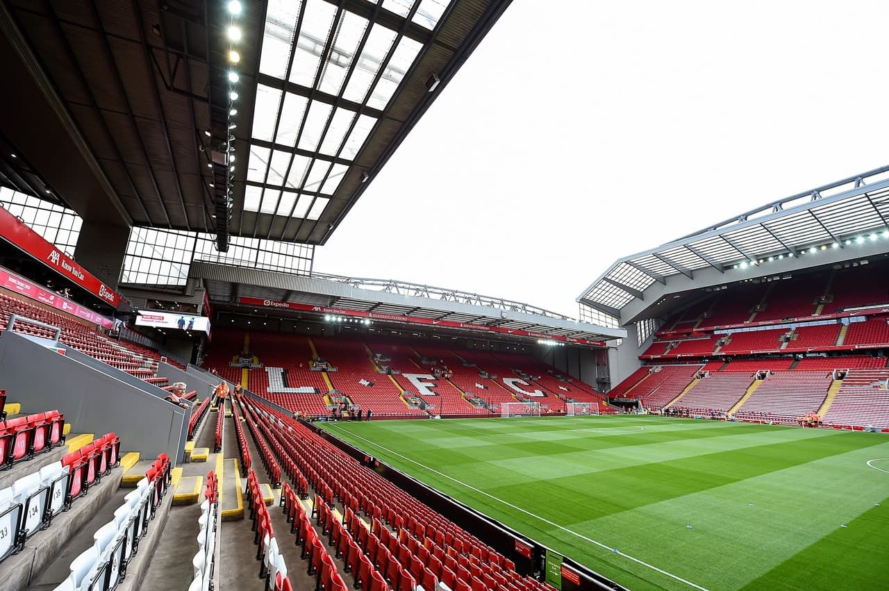 Premier League Football - Liverpool FC Match Ticket at Anfield Stadium - სურათი 12