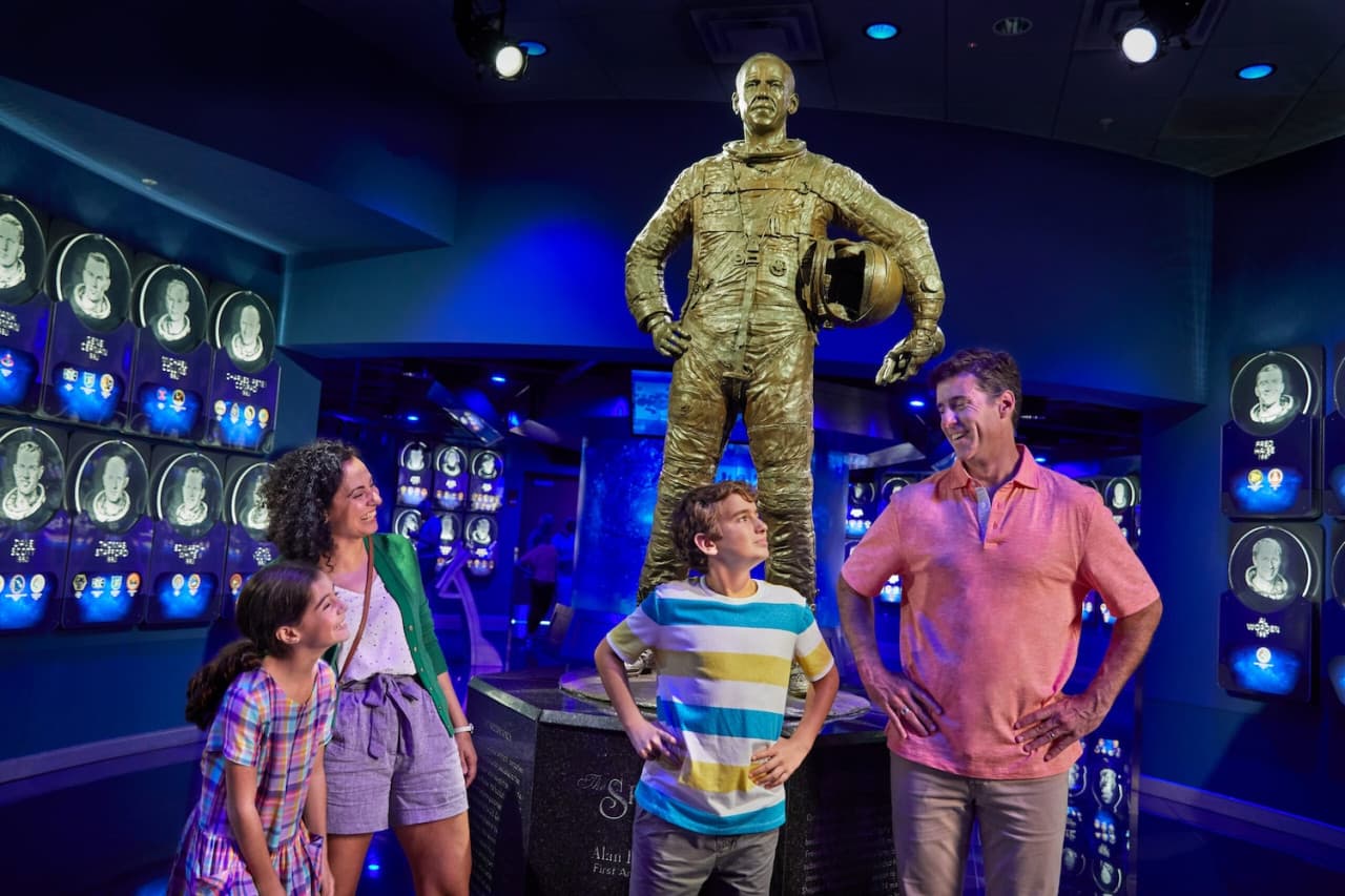 Kennedy Space Center Visitor Complex Admission with Round Trip Transportation from Orlando Area - სურათი 15