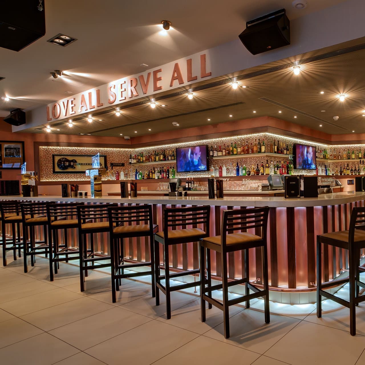Hard Rock Cafe Berlin Dining Experience - სურათი 5