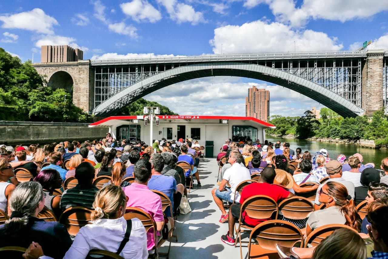 Circle Line "Best of NYC" Sightseeing Cruise (2.5 hours): Reserved Straight-to-Board Ticket - სურათი 3