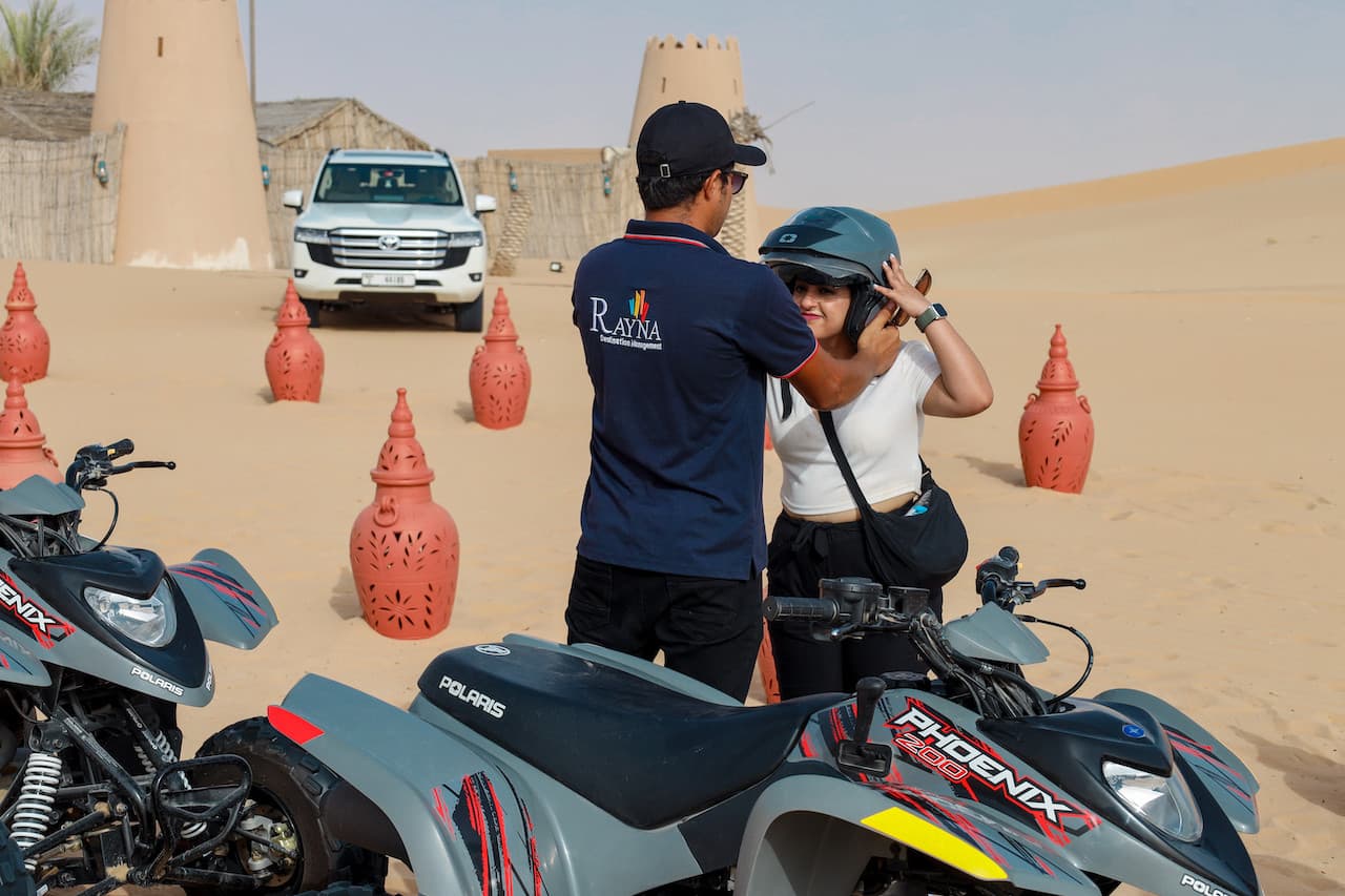Desert Safari Tour from Abu Dhabi - სურათი 10