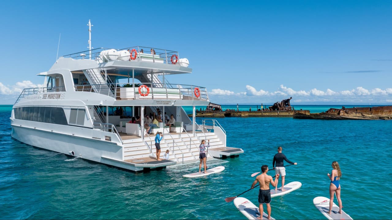 Tangalooma Wrecks & Dolphin Cruise Optional Round transfer from Brisbane City and Gold Coast - მთავარი სურათი