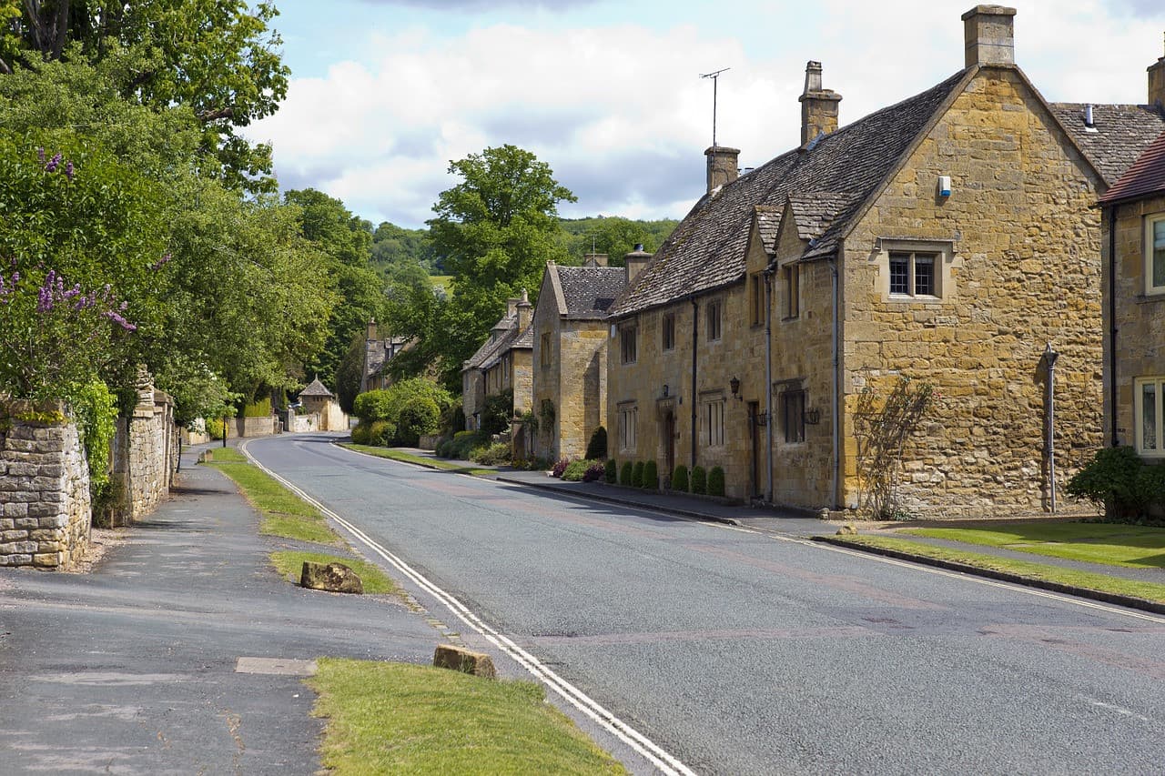 England In One Day: Stonehenge, Bath, Stratford and The Cotswolds Tour - სურათი 7