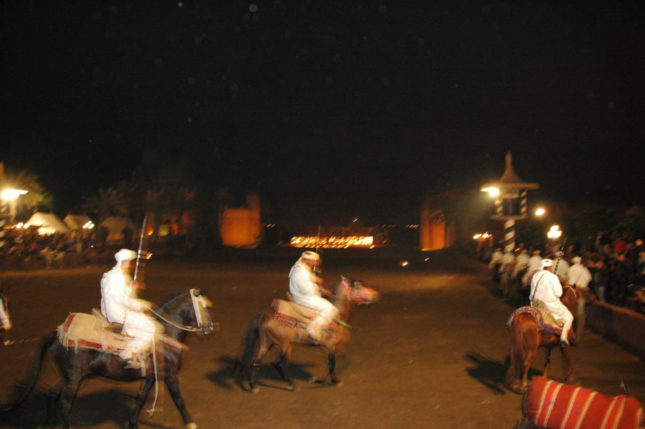 Fantasia 1001 Nights Dinner Show with Round Trip Transfers from Marrakech - სურათი 9