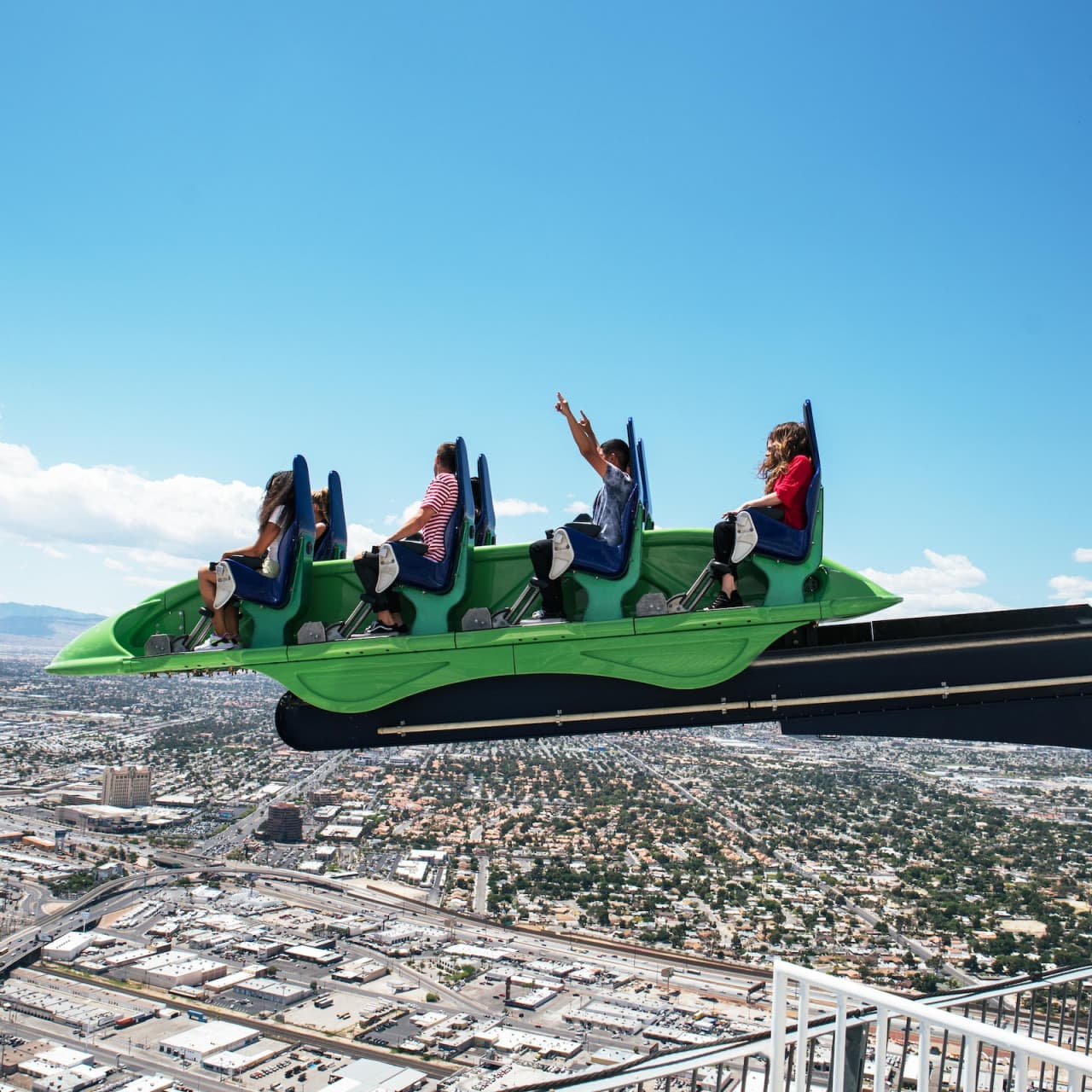 SkyPod, SkyJump, and Thrill Rides at The STRAT Tower - სურათი 5