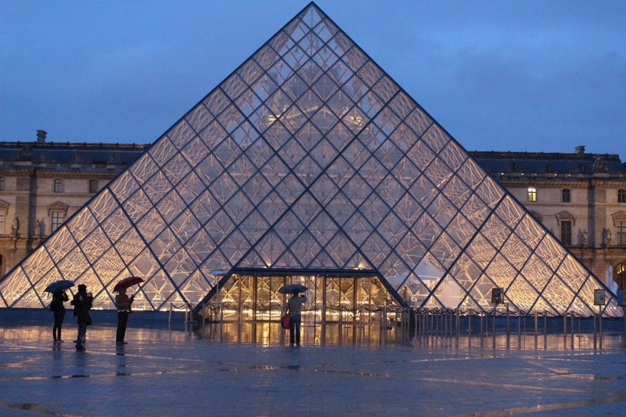 Louvre Museum Ticket - მთავარი სურათი