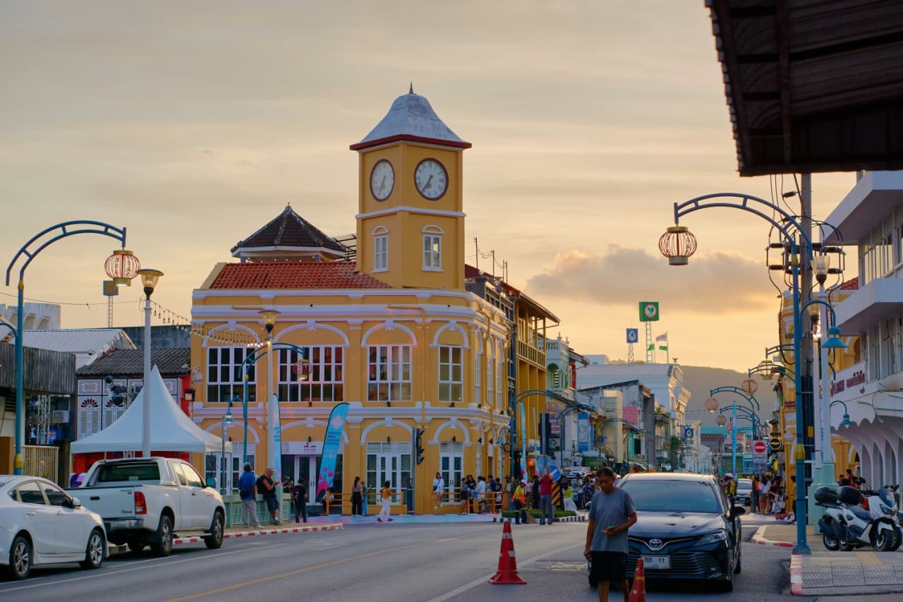 Phuket City Half-Day Tour: Wat Chalong, Big Buddha, Karon Viewpoint, Old Phuket Town - სურათი 5