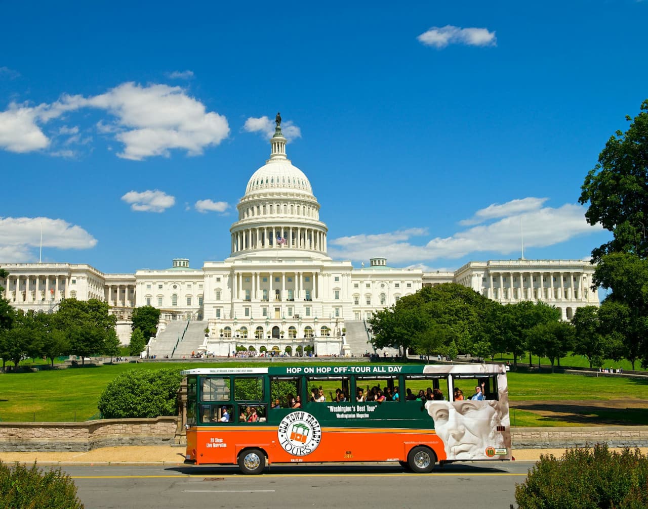 Washington DC: Hop-on Hop-off Old Town Trolley Ticket - მთავარი სურათი
