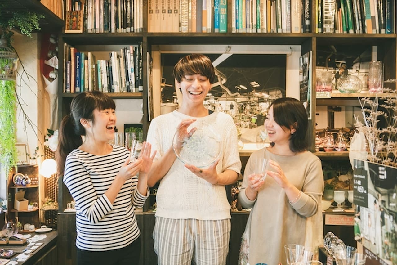 Glass Carving Experience at Tokyo Small Museum of Books About Glass - სურათი 4