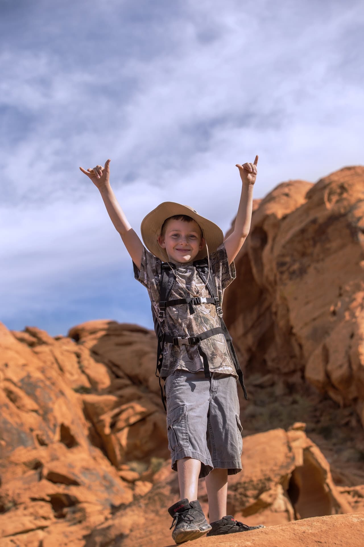 Hiking in the Valley of Fire - სურათი 4
