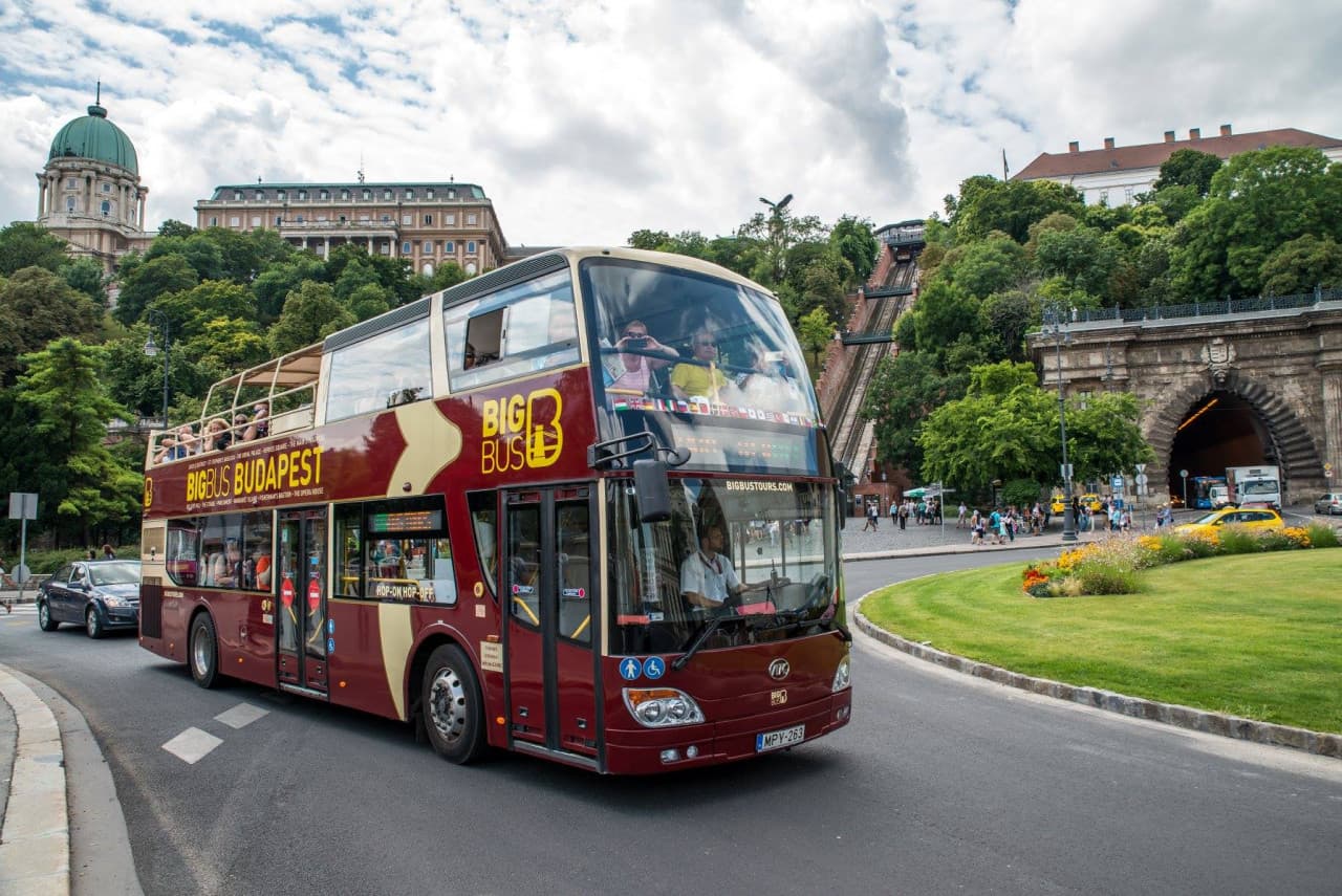 Big Bus Budapest Hop-on Hop-off Bus Tour - სურათი 3