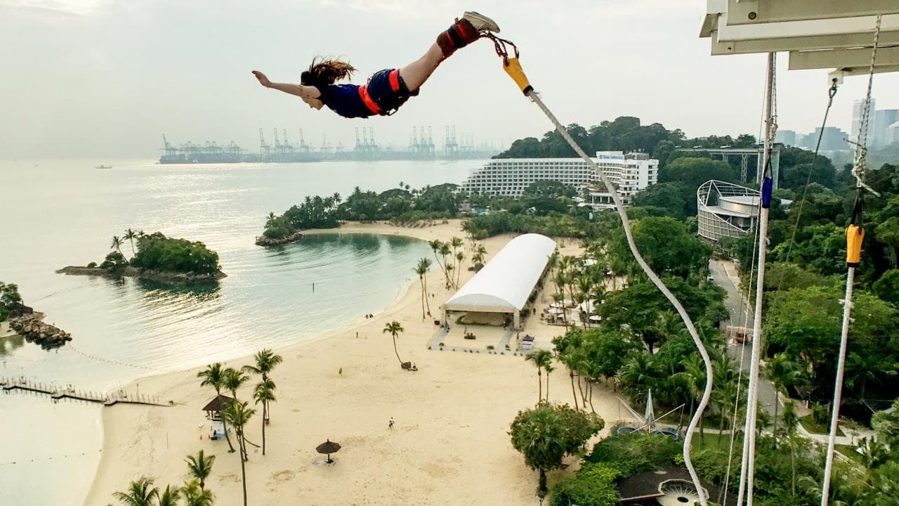 Skypark Sentosa by AJ Hackett Ticket: Bungy Jump and Giant Swing - სურათი 7