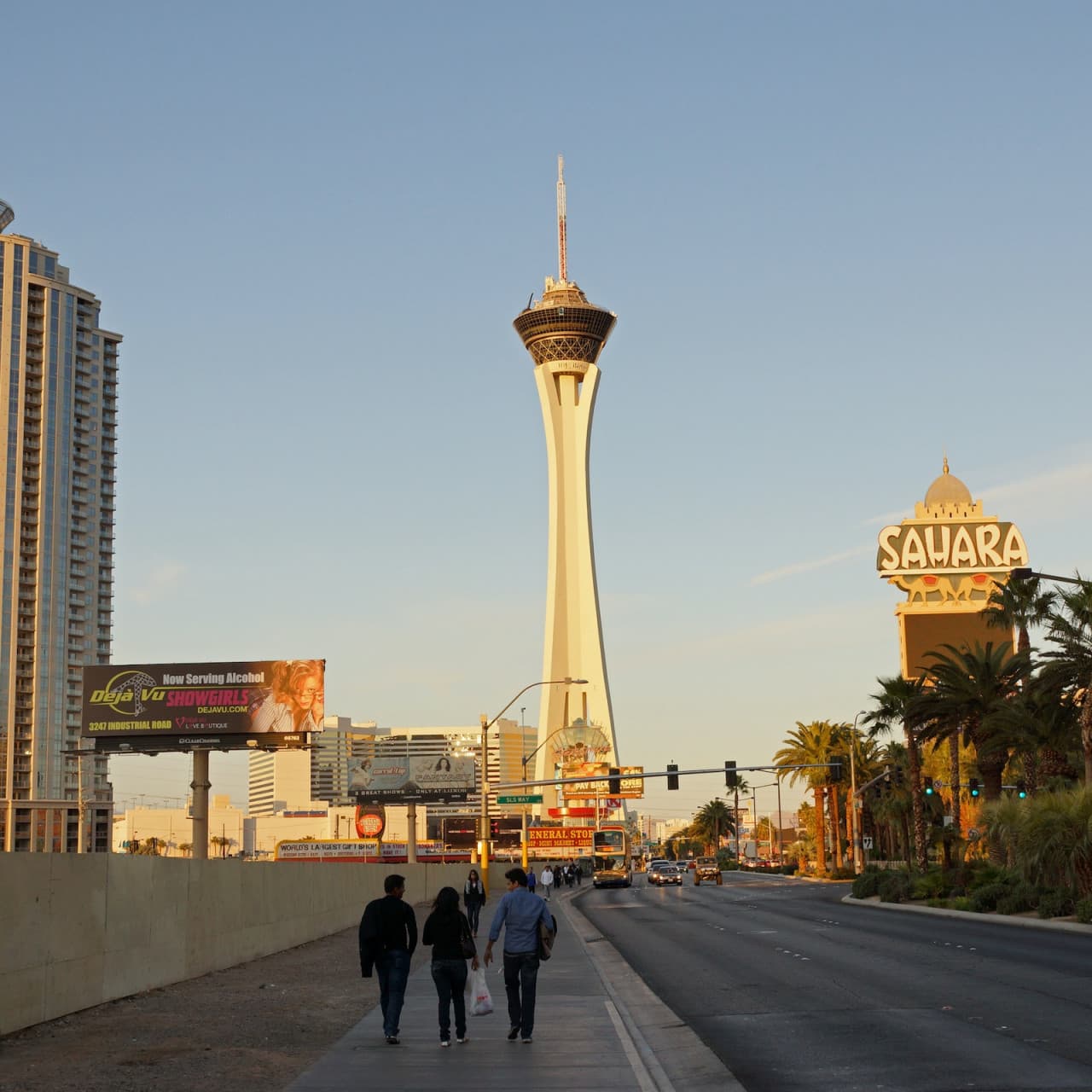 SkyPod, SkyJump, and Thrill Rides at The STRAT Tower - სურათი 7