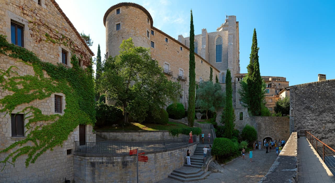 Girona City Private Half-Day Tour with High-Speed Train Transfer from Barcelona - სურათი 6