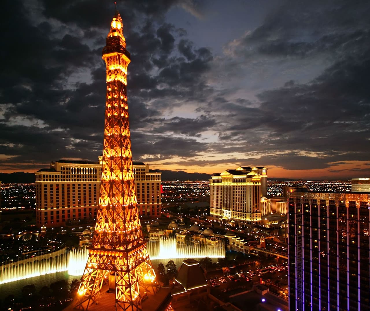 The Eiffel Tower Experience Las Vegas - სურათი 3