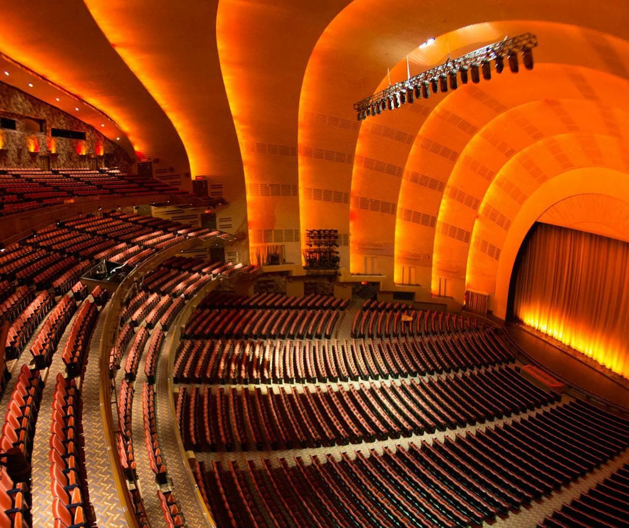 Radio City Music Hall Tour Experience - მთავარი სურათი