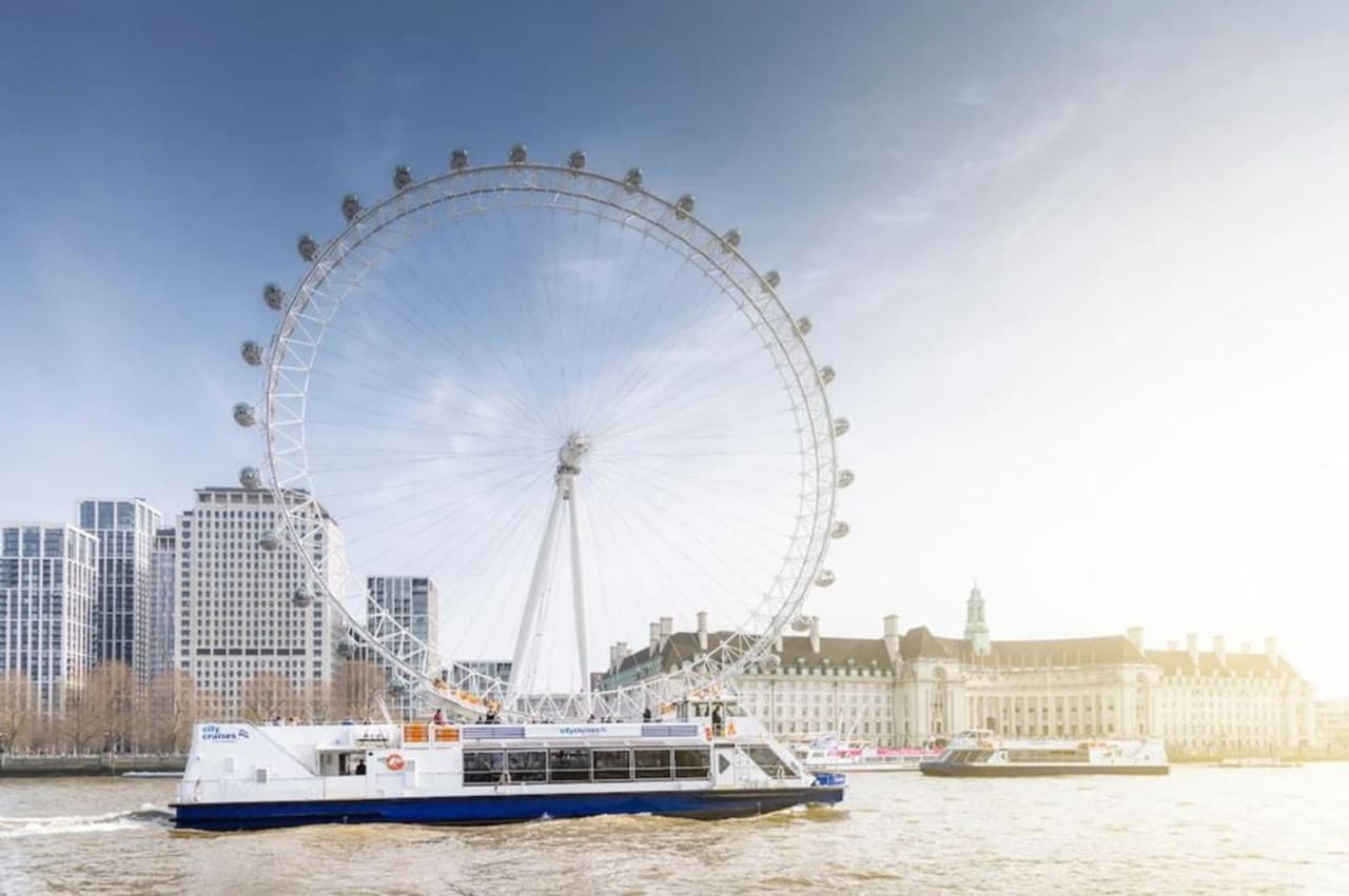 Afternoon Tea Cruise on the River Thames - მთავარი სურათი