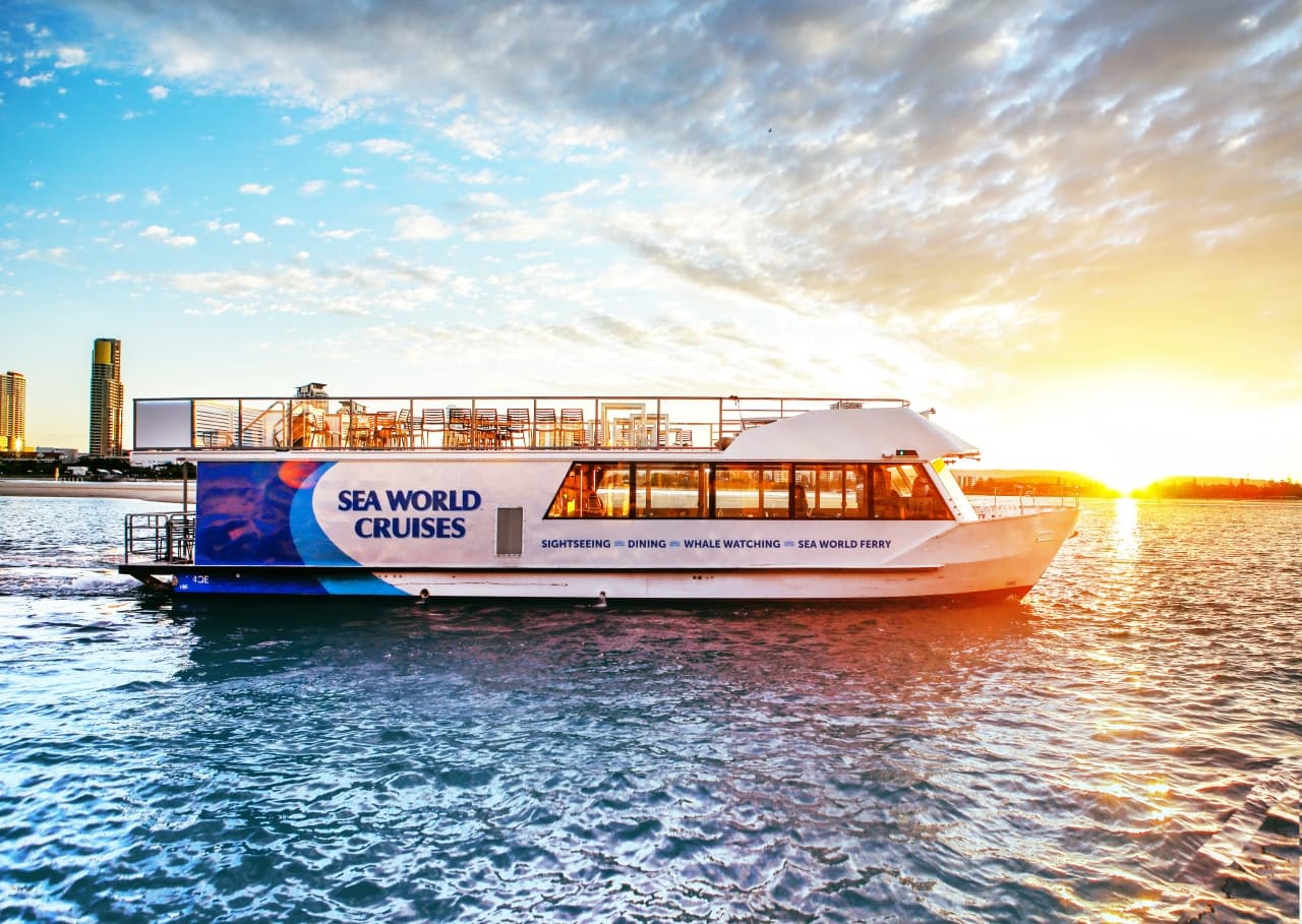 Gold Coast Buffet Dinner Cruise aboard Sea World Cruises - სურათი 2