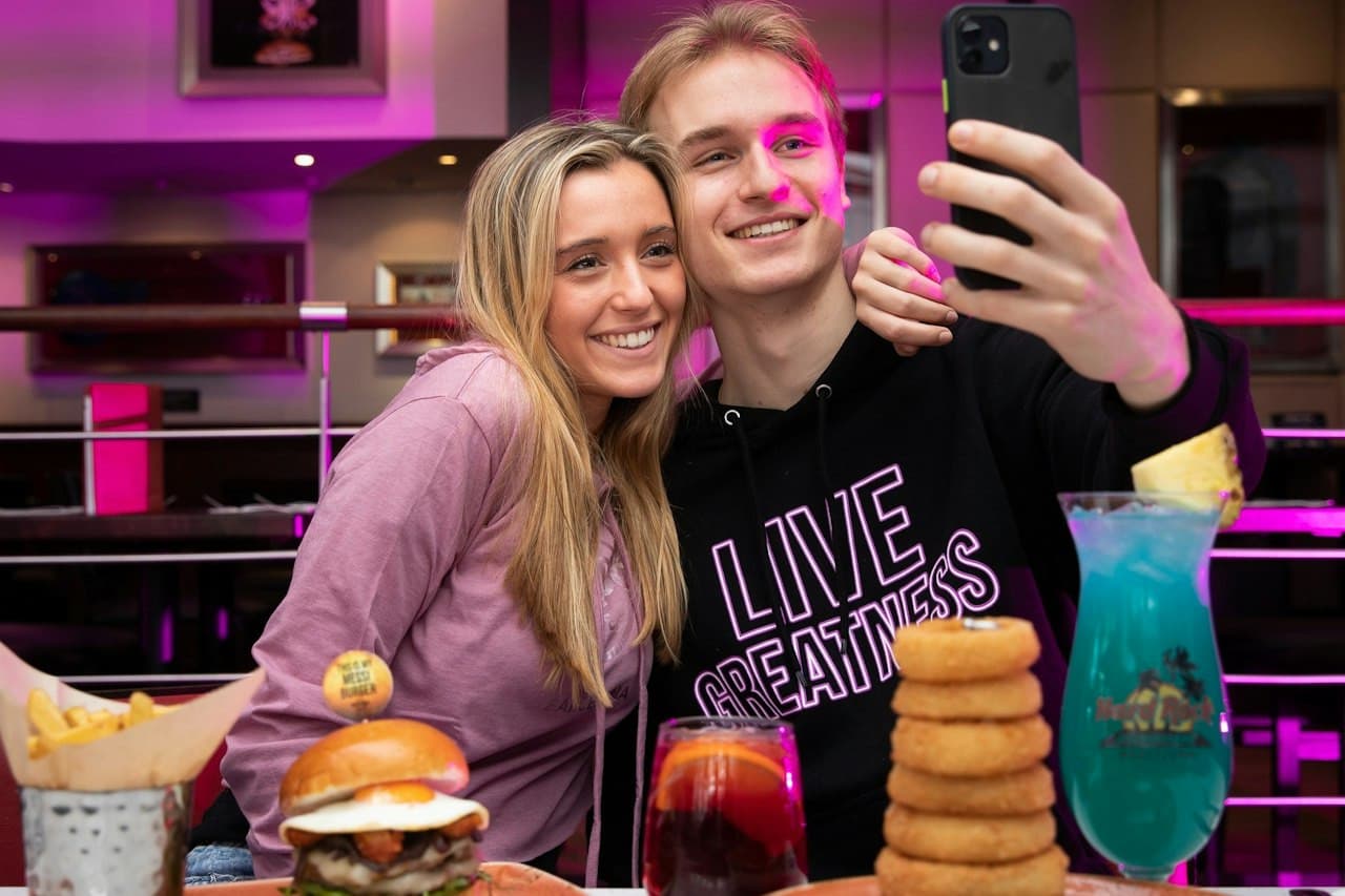 Hard Rock Cafe New York Times Square Dining Experience - სურათი 11