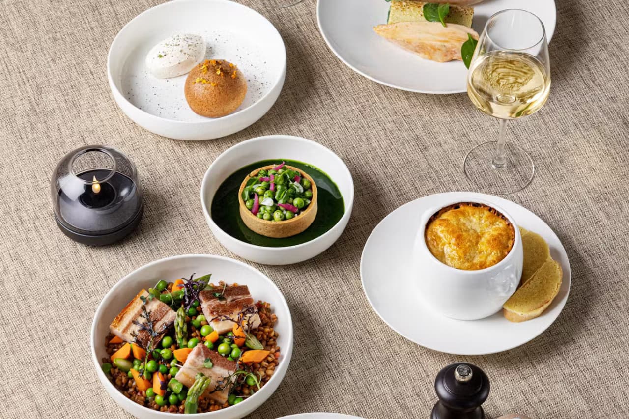 Eiffel Tower Dining Experience at Madame Brasserie Restaurant - მთავარი სურათი