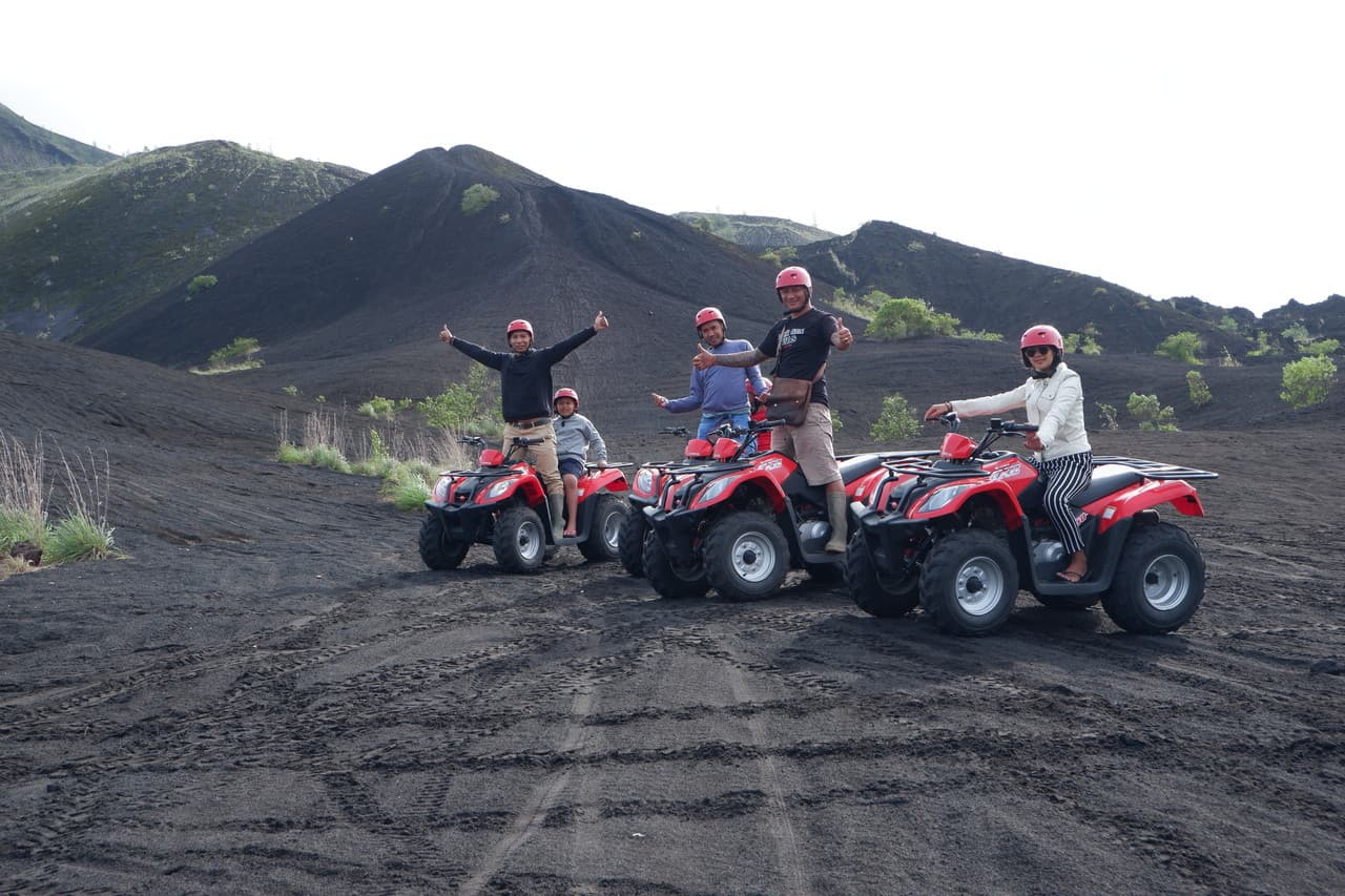 Mount Batur Quad Bike Tour and Hot Spring Visit - სურათი 2