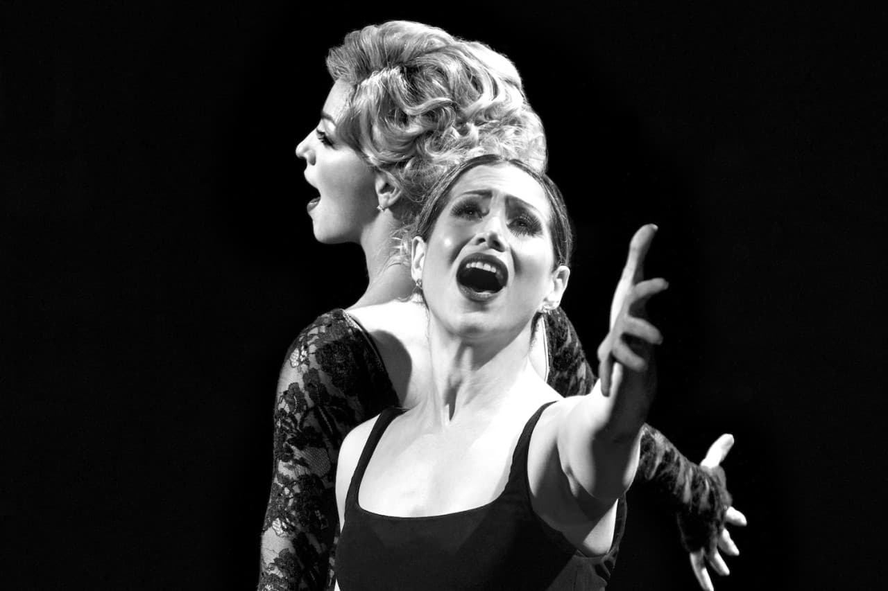 Chicago Broadway Show Ticket in New York - სურათი 10