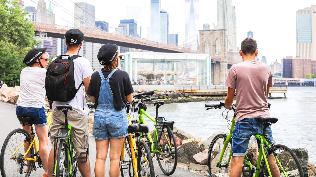 New York City Bike Rental at Brooklyn Bridge - სურათი 3