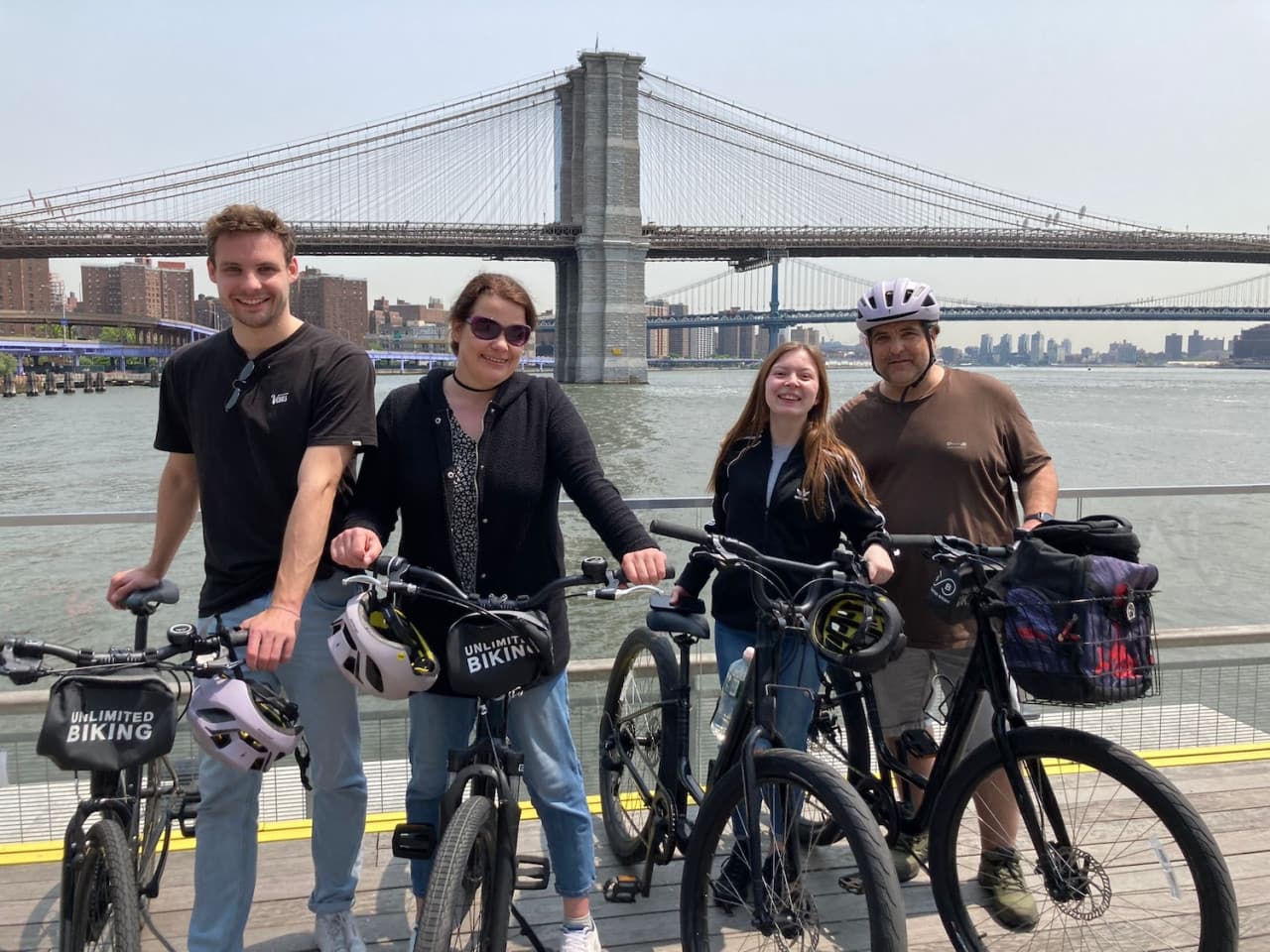 New York City Bike Rental at Brooklyn Bridge - სურათი 4