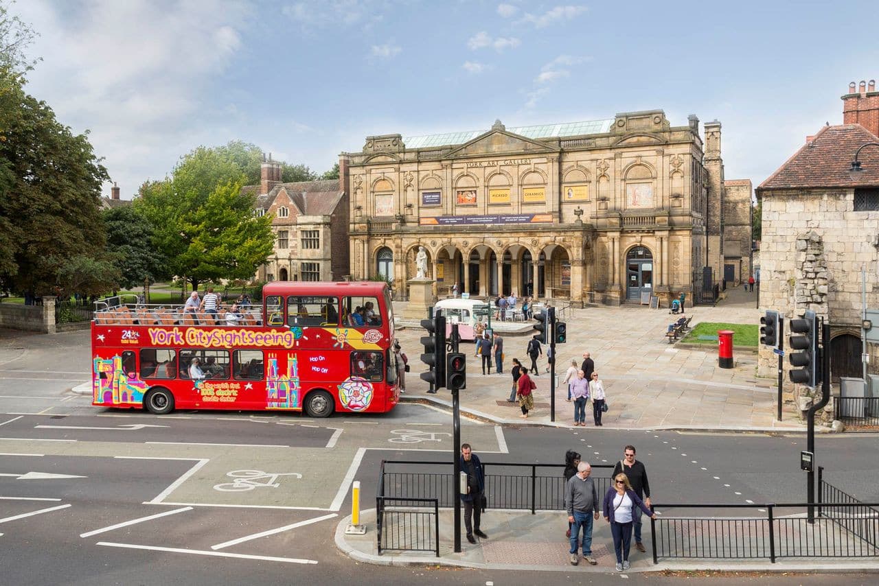 City Sightseeing York Hop-on Hop-off Bus Tour - სურათი 4