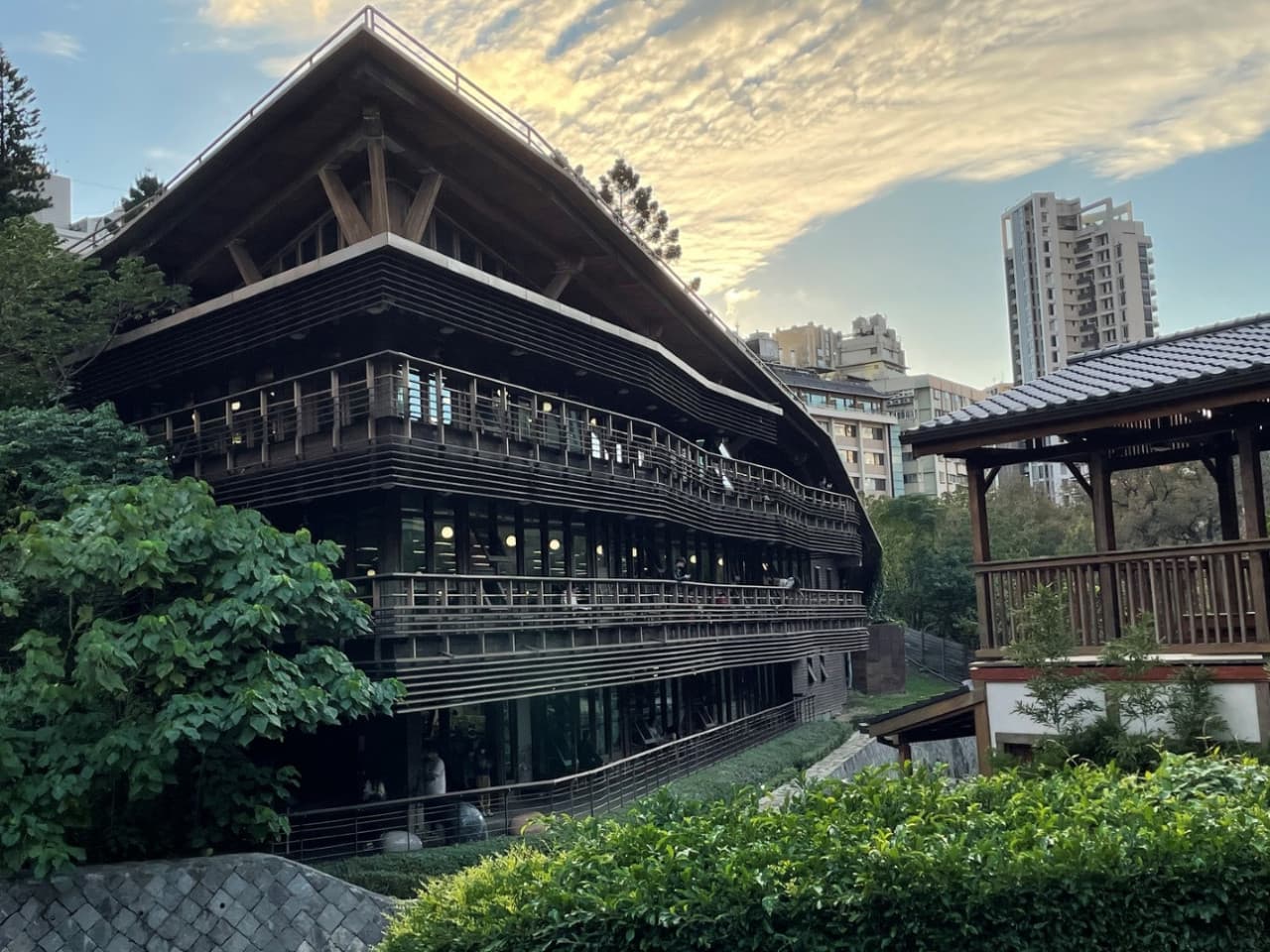 Yangmingshan National Park and Beitou Hot Spring Full-Day Tour from Taipei - სურათი 4