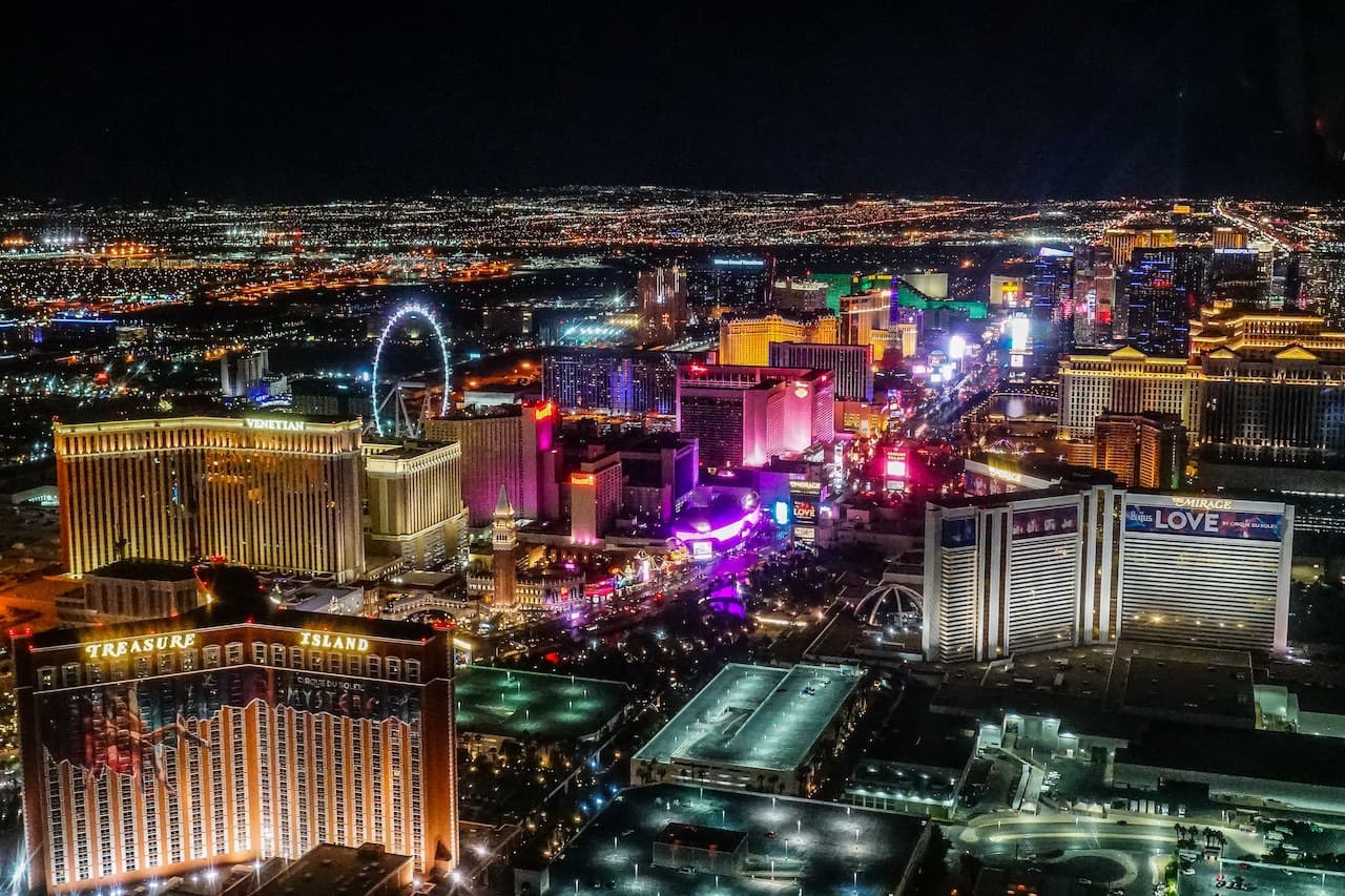 Las Vegas Strip Helicopter Night Flight - სურათი 5