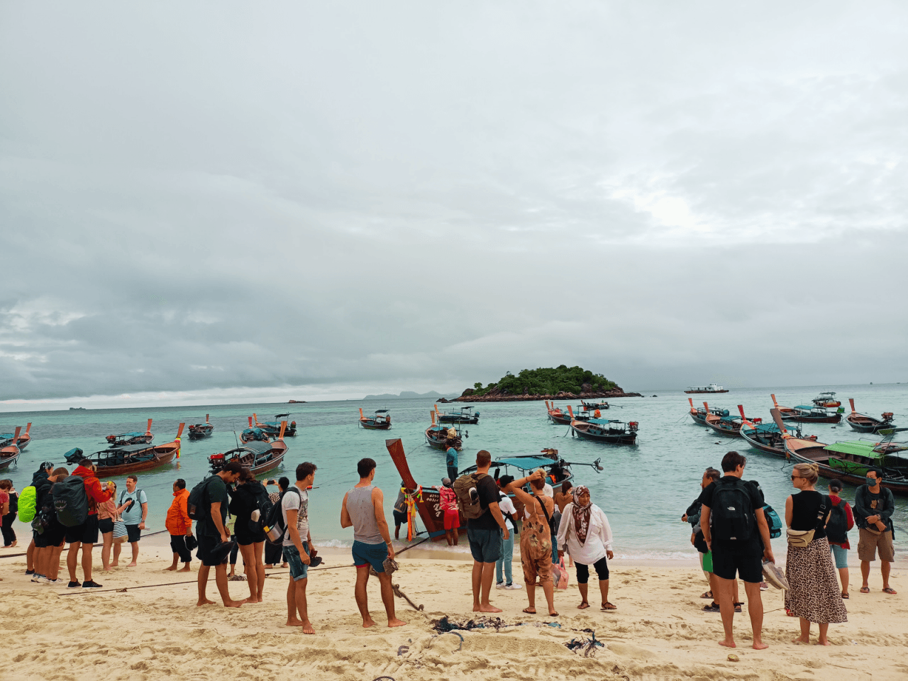 Ferry Ticket between Koh Lipe and Telaga Harbour Langkawi - სურათი 3