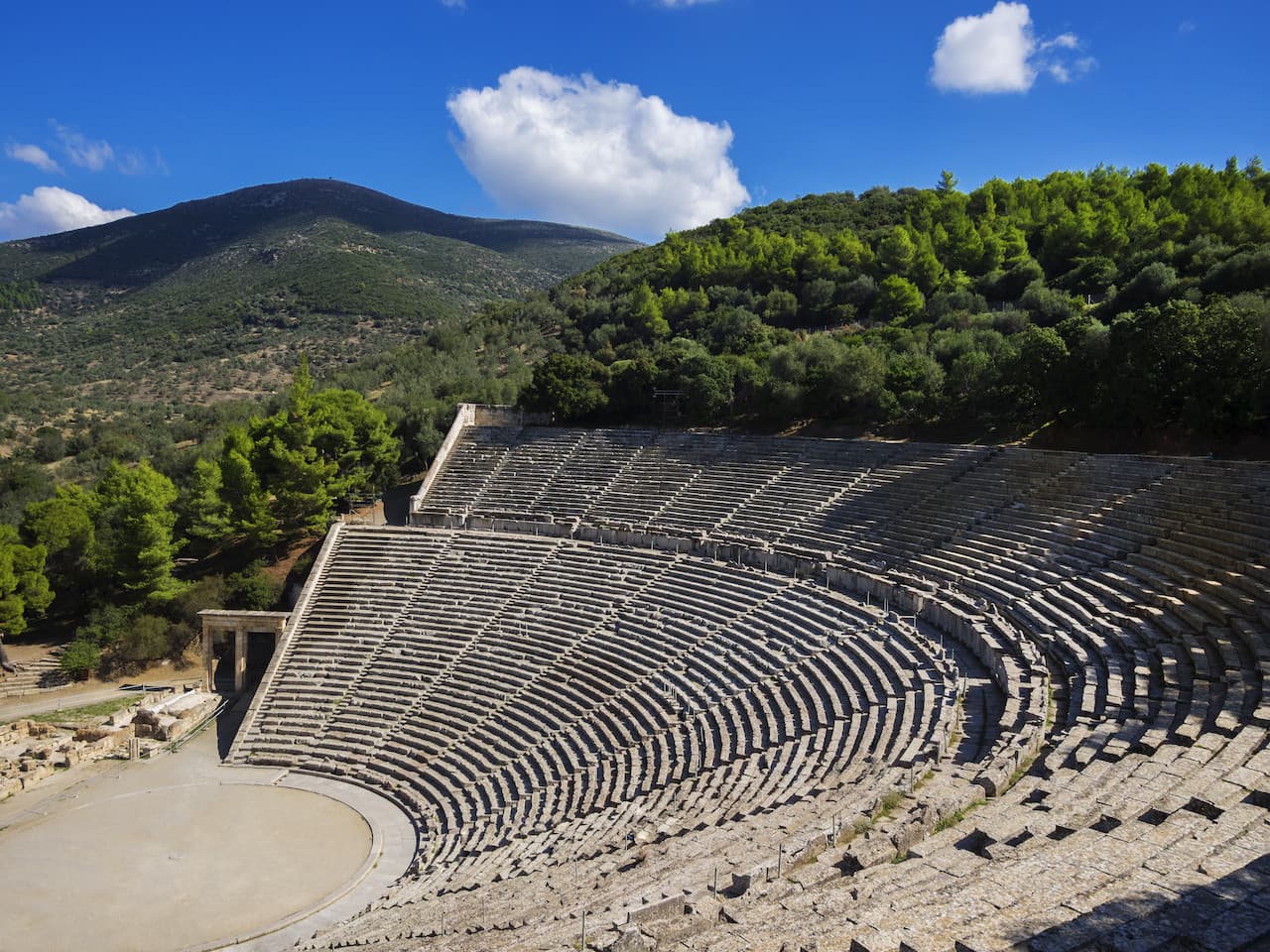 Epidaurus and Mycenae Archaeological Sites Full-Day Tour from Athens - სურათი 4