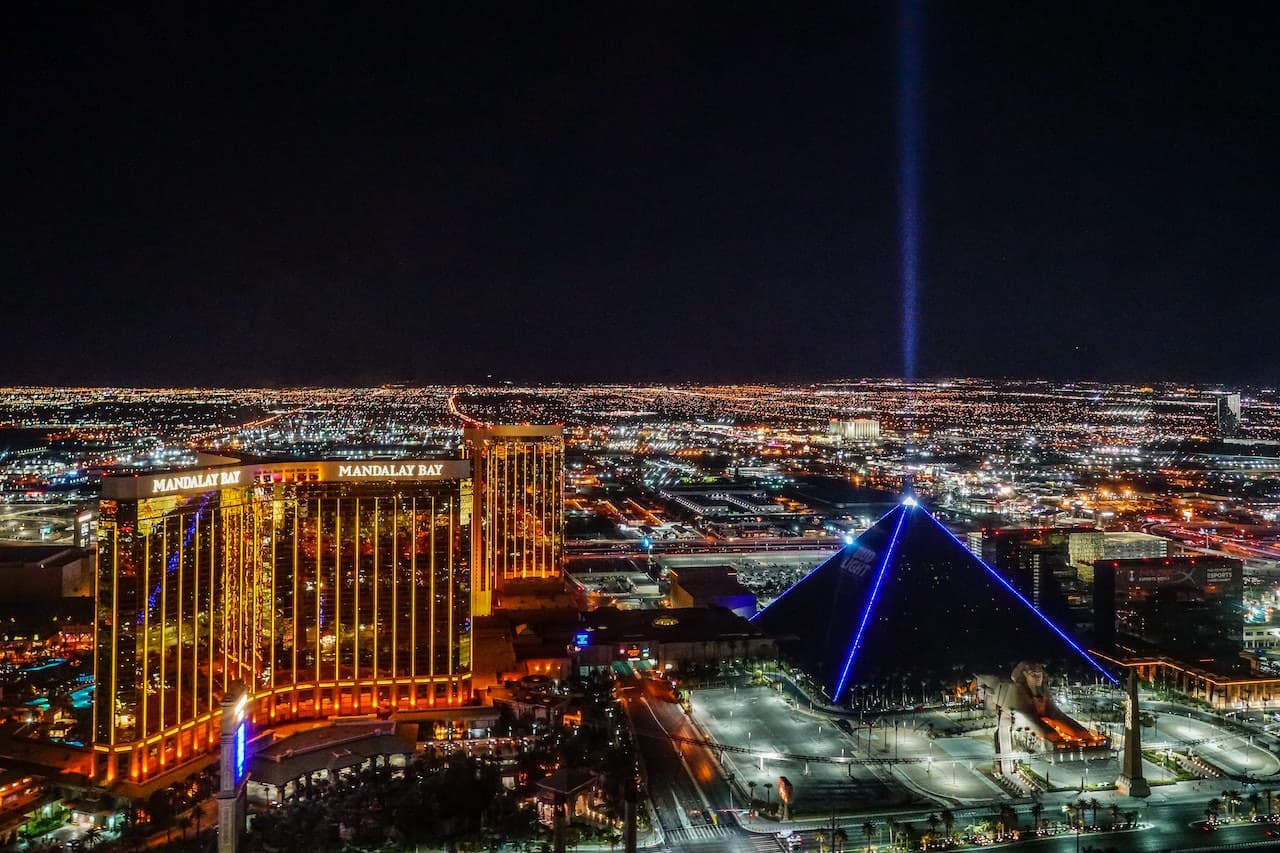 Las Vegas Strip Helicopter Night Flight - სურათი 4