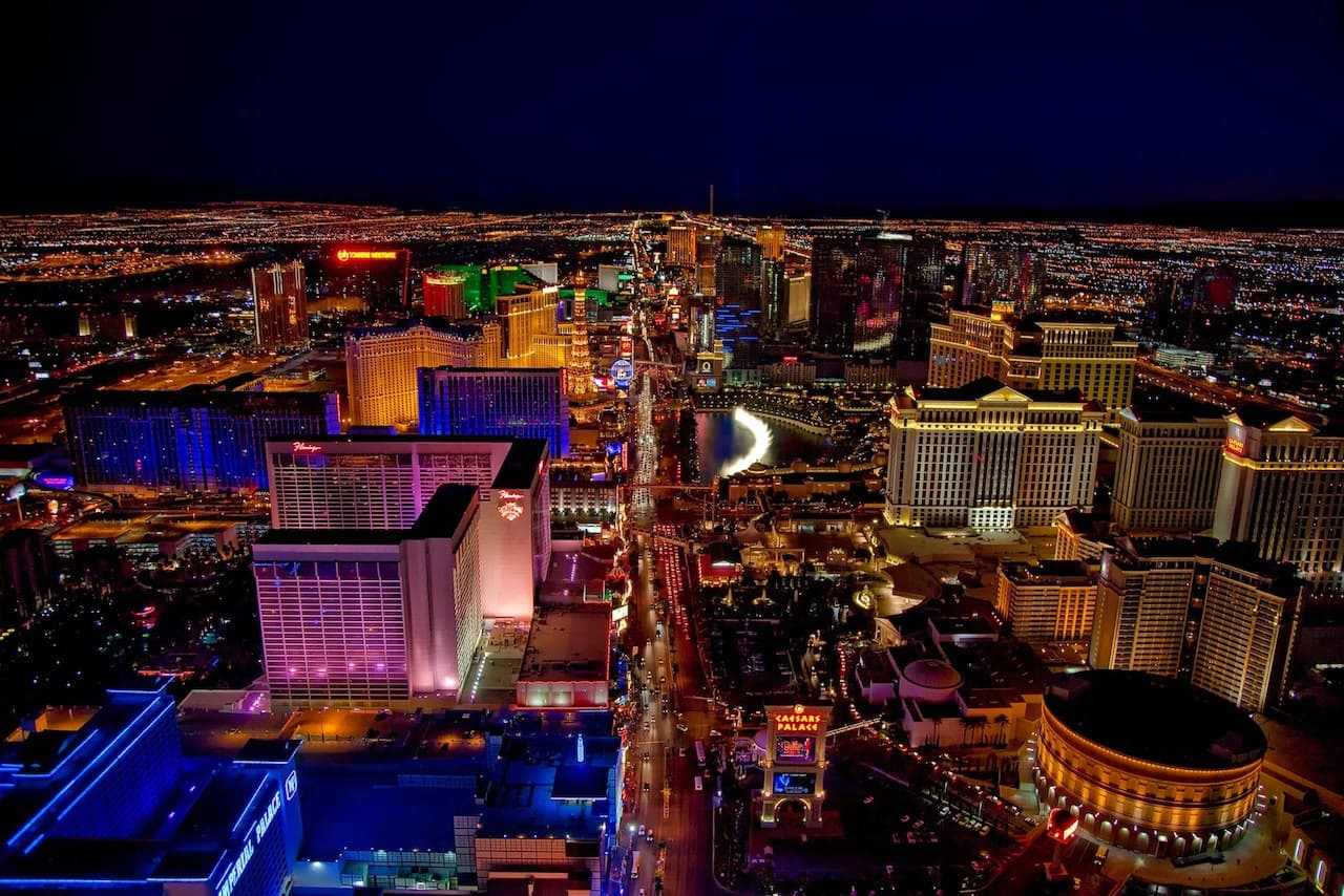 Las Vegas Strip Helicopter Night Flight - სურათი 3