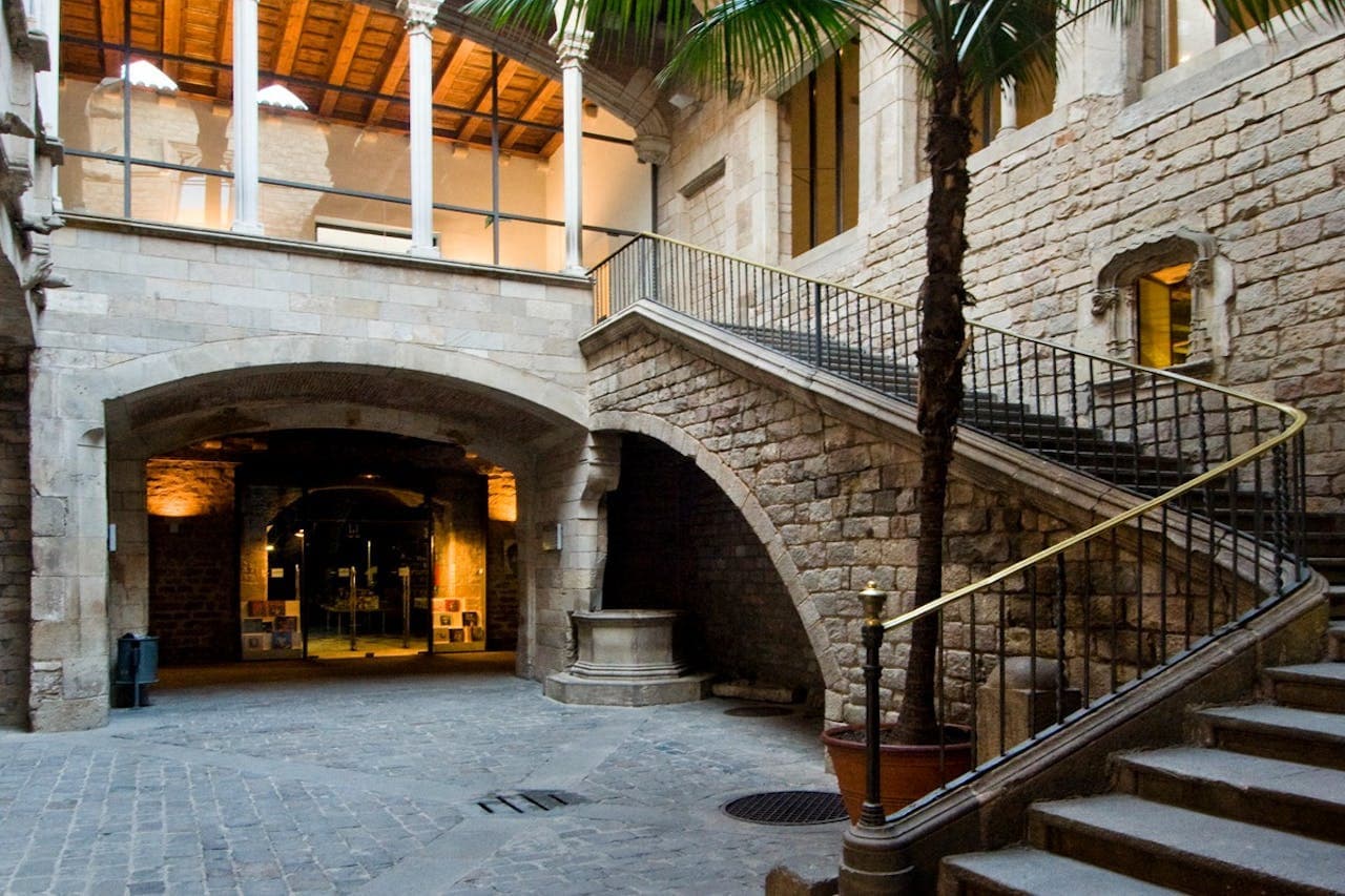 Picasso Museum: Skip The Line Ticket + Guided Tour - მთავარი სურათი
