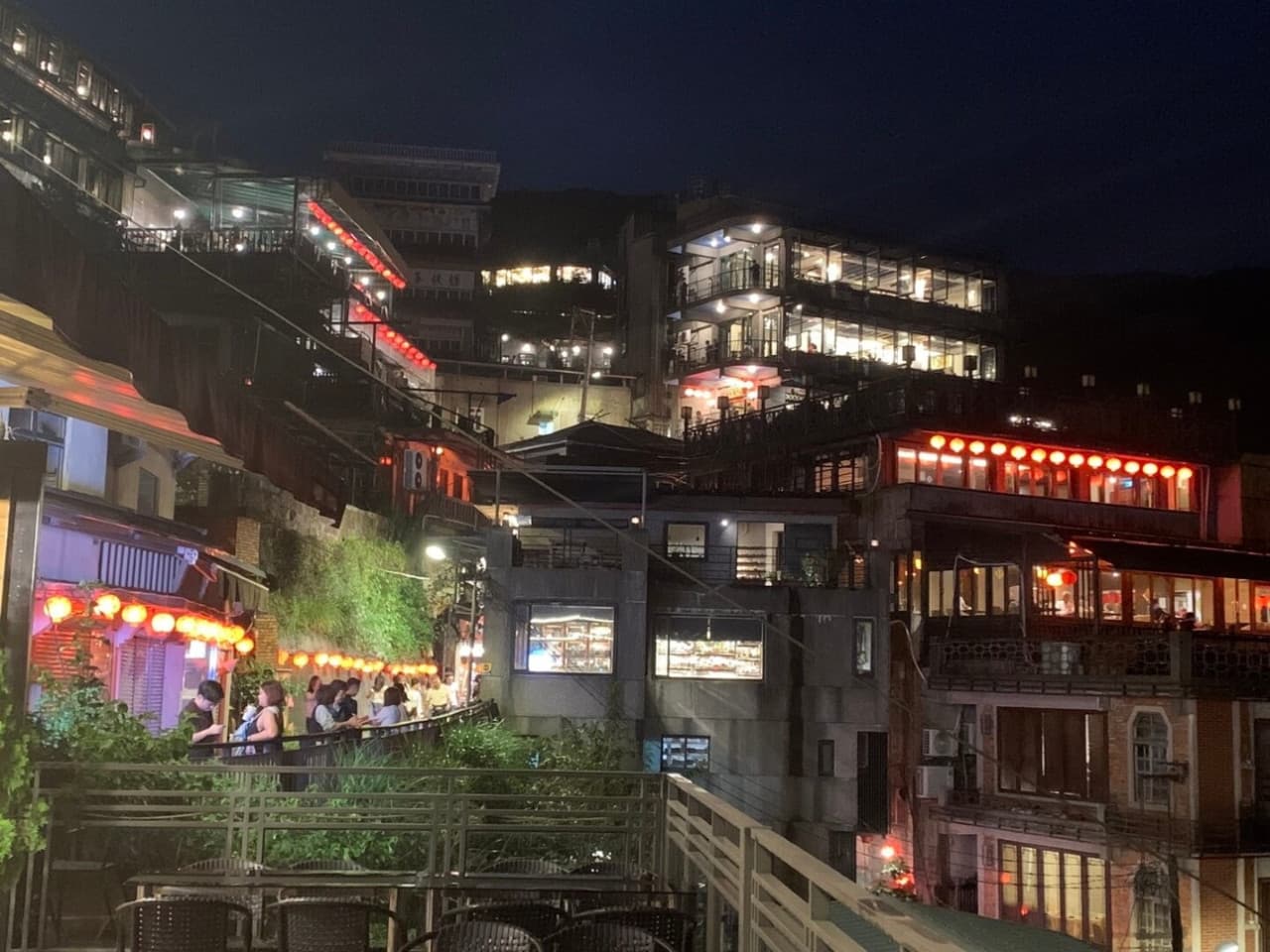 Jiufen Night Tour from Taipei: Jiufen Old Street, ShueiNanDong Golden Waterfall, Baoshishan Lookout - სურათი 9