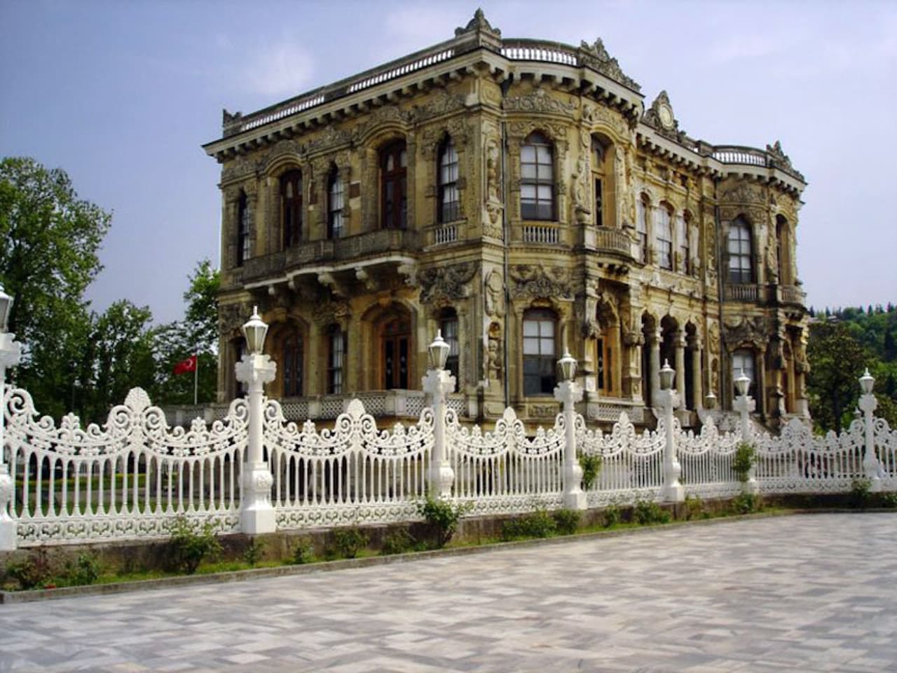 Istanbul Sightseeing Tour, Dolmabahce Palace and Bosphorus Cruise - სურათი 9