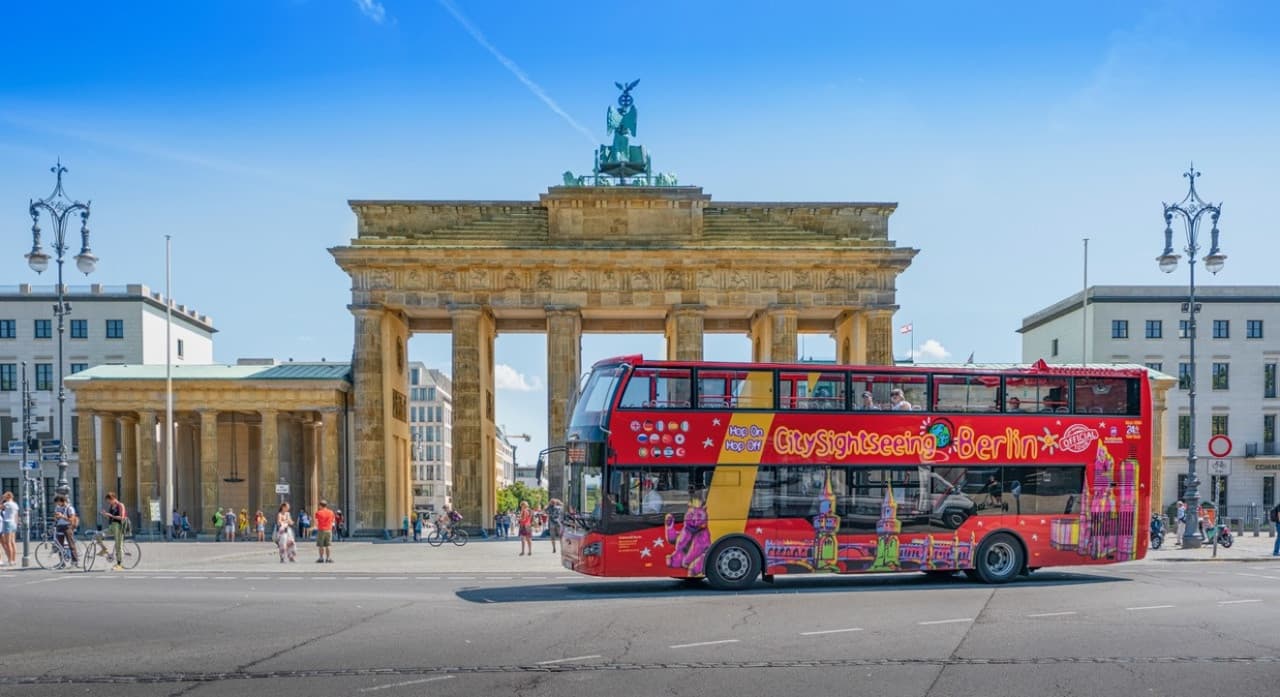City Sightseeing Berlin Hop-on Hop-off Bus Tour - სურათი 2