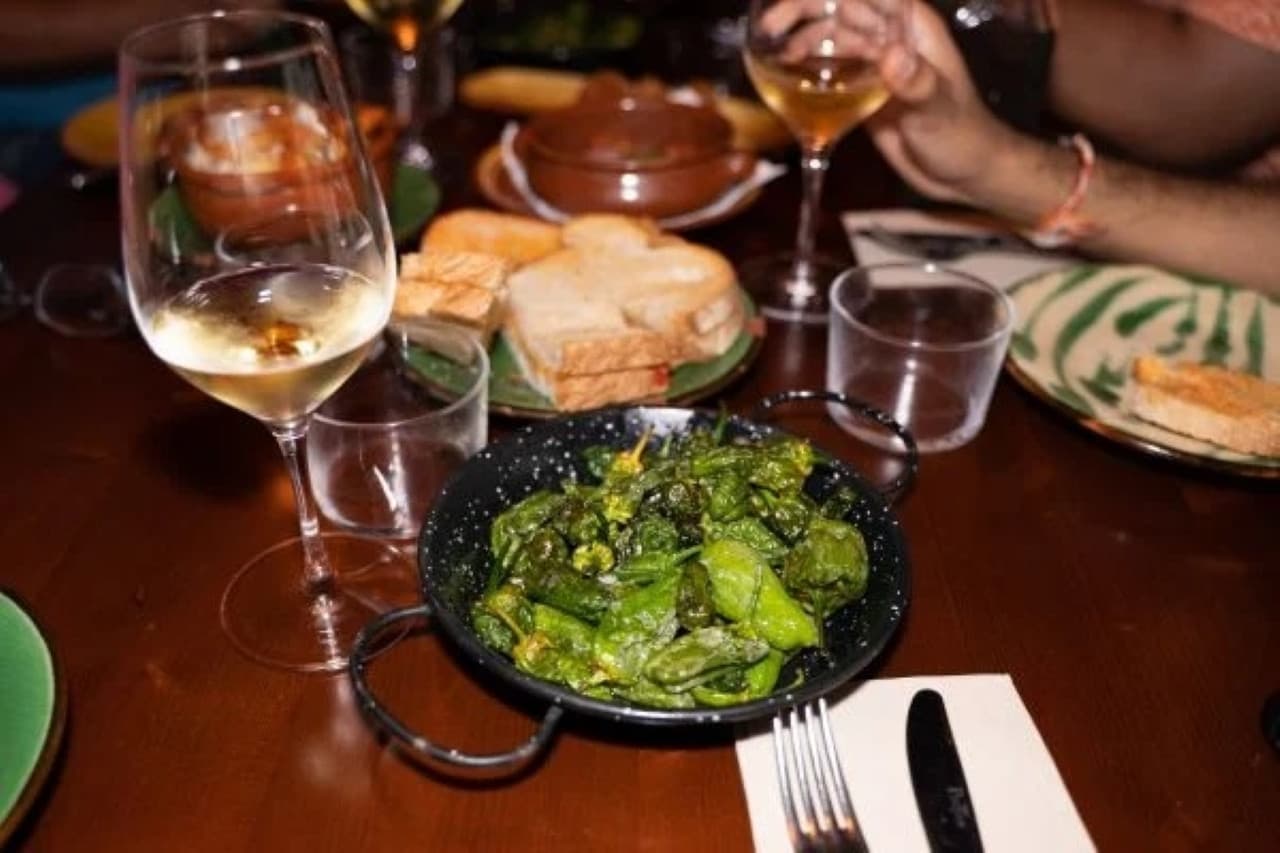 Barcelona Old Town Tapas Night Walking Tour - სურათი 4