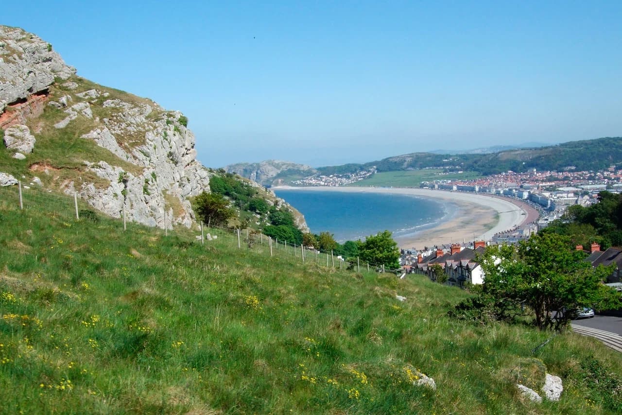 City Sightseeing Llandudno Hop-on Hop-off Bus Tour - სურათი 7