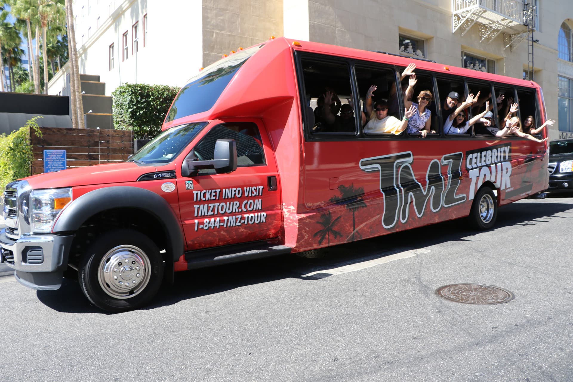 TMZ Celebrity Bus Tour - სურათი 3