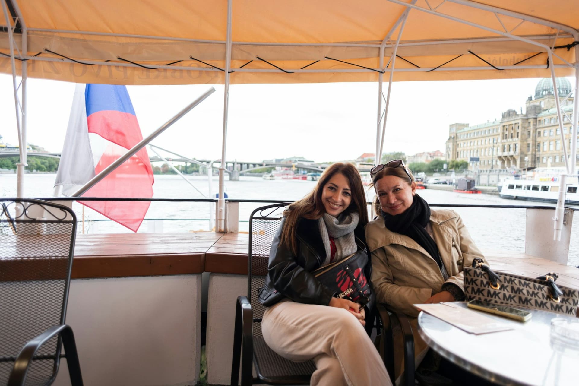 Prague: River Cruise + Audio Guide - სურათი 2